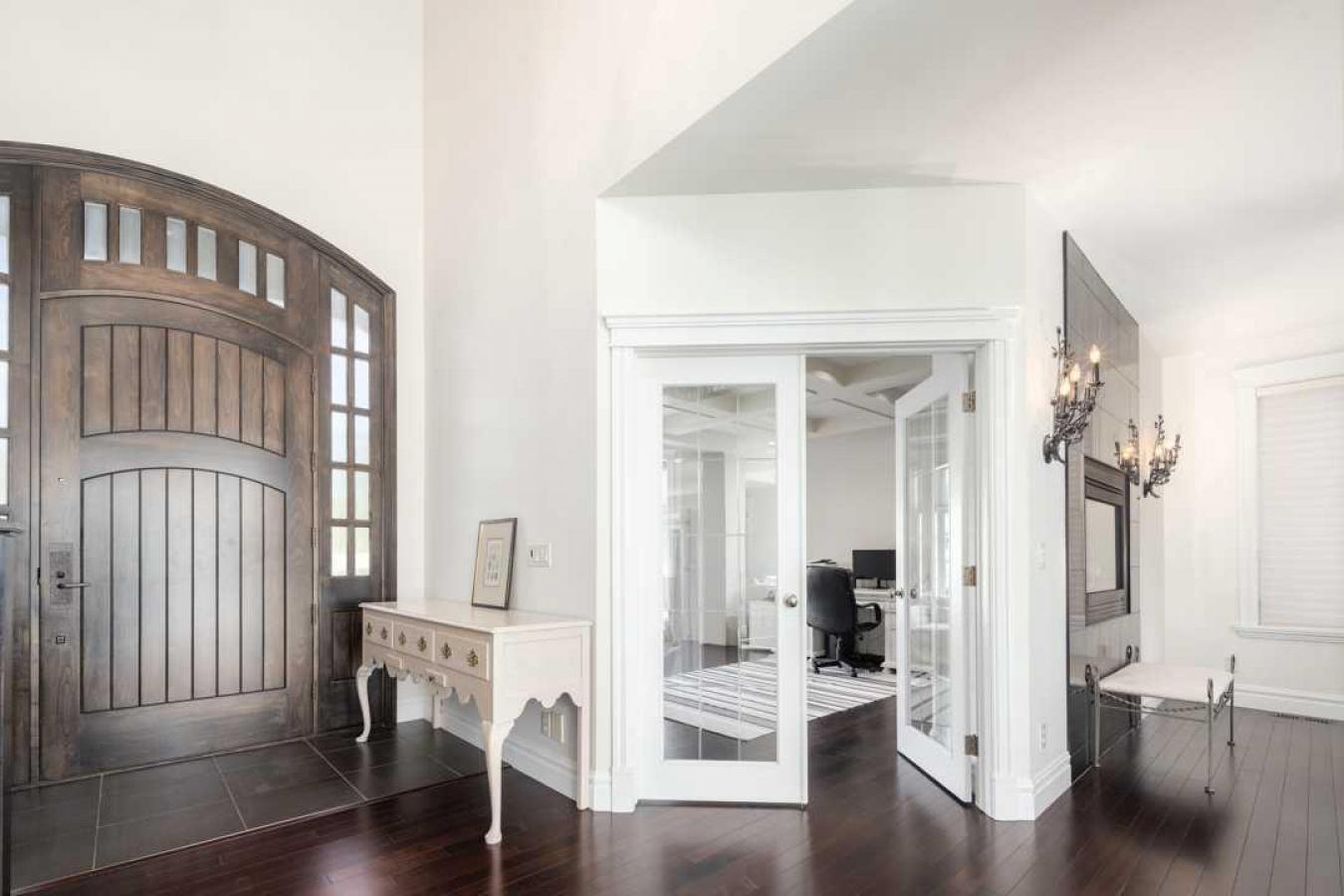 Calgary, AB, T3H 0G2, Canada, 4 Bedrooms Bedrooms, ,3 BathroomsBathrooms,Residential,For Sale,1893093