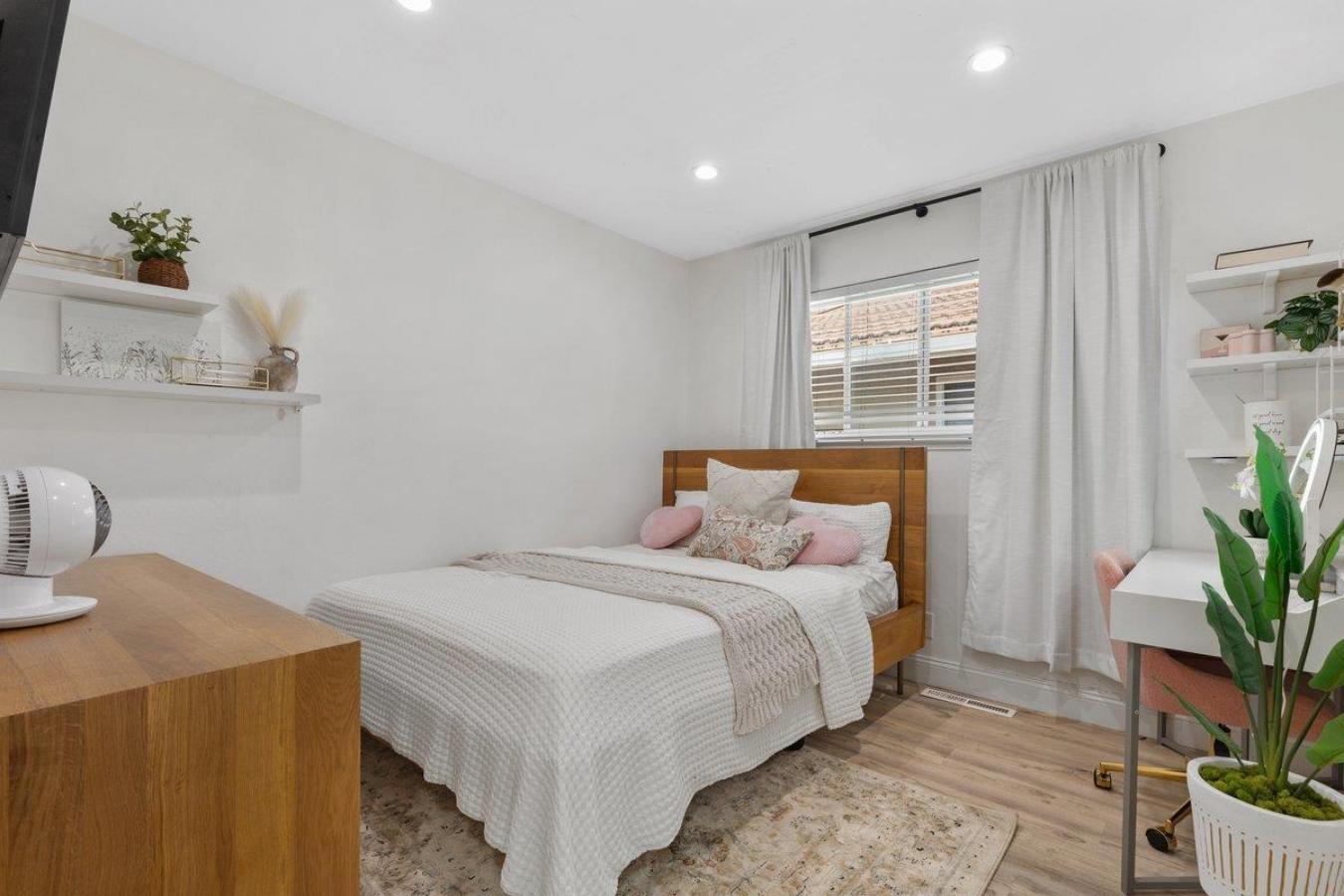 San Jose, California, 95118, United States, 4 Bedrooms Bedrooms, ,2 BathroomsBathrooms,Residential,For Sale,1893087