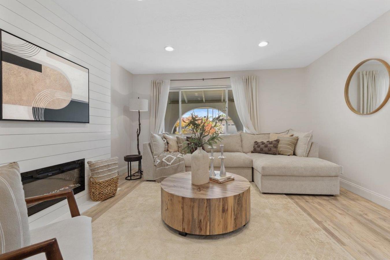 San Jose, California, 95118, United States, 4 Bedrooms Bedrooms, ,2 BathroomsBathrooms,Residential,For Sale,1893087