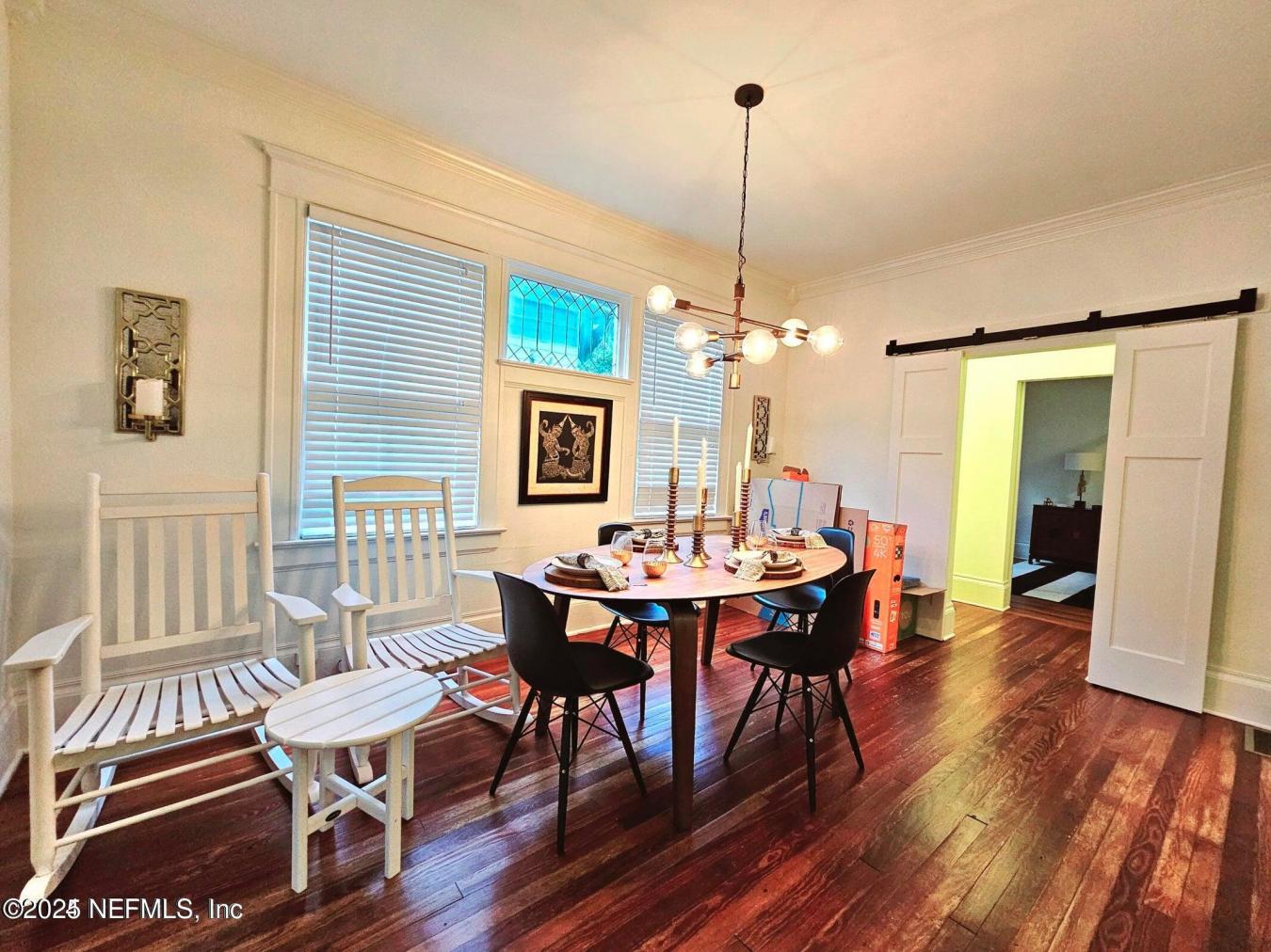 Exquisite duplex in historic Avondale/Riverside situated on a large co – image 9