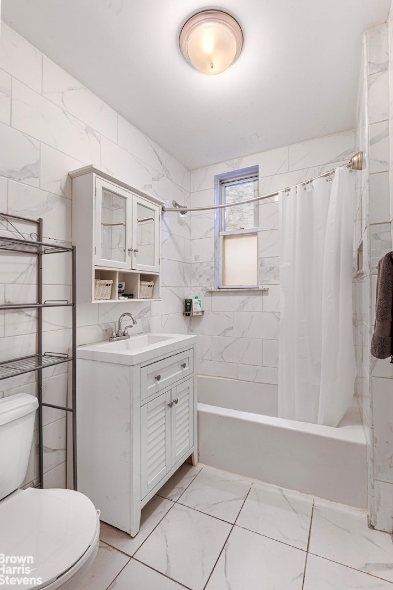 Fort Hamilton, New York, 11209, United States, 11 Bedrooms Bedrooms, ,8 BathroomsBathrooms,Residential,For Sale,1892328