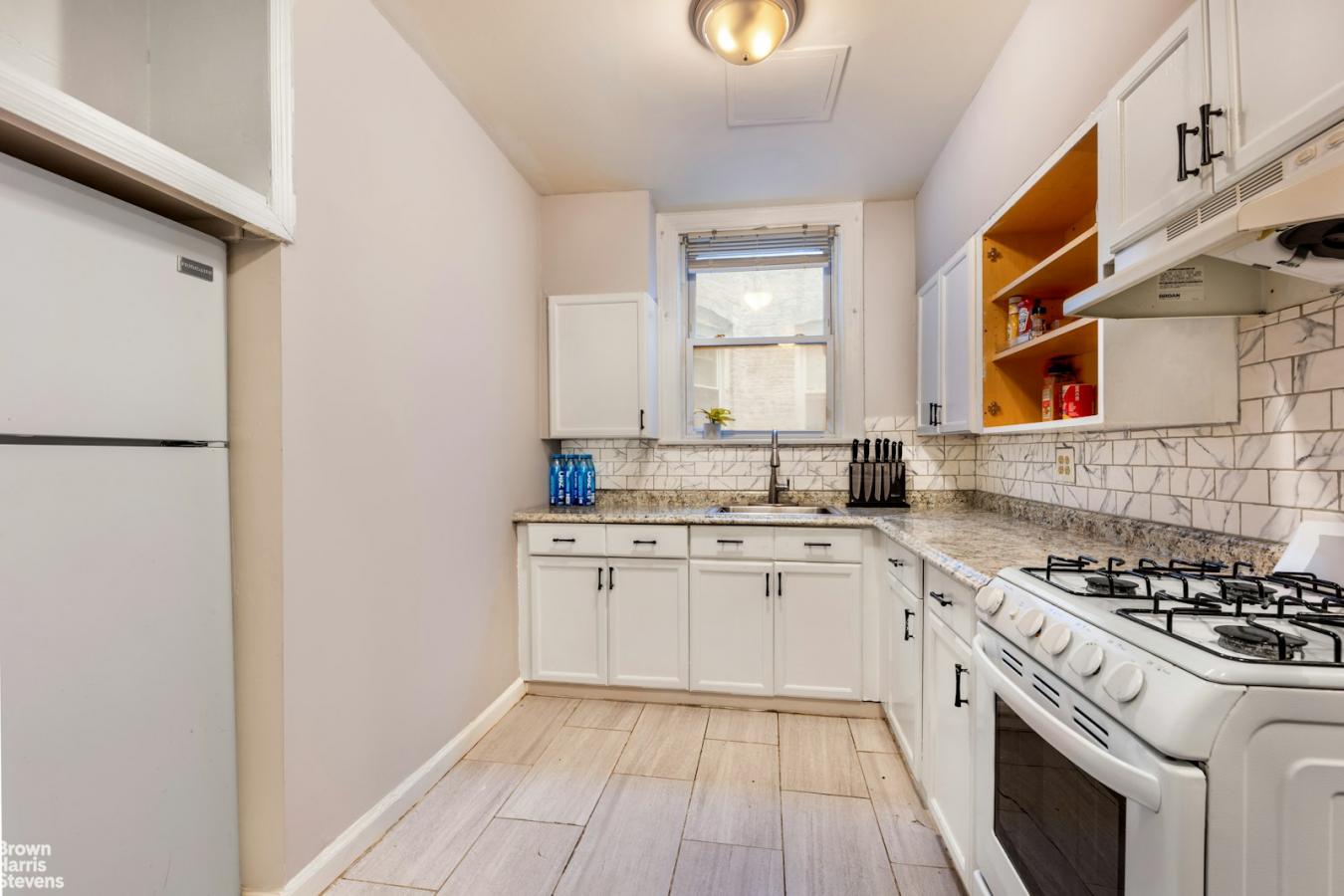 Fort Hamilton, New York, 11209, United States, 11 Bedrooms Bedrooms, ,8 BathroomsBathrooms,Residential,For Sale,1892328