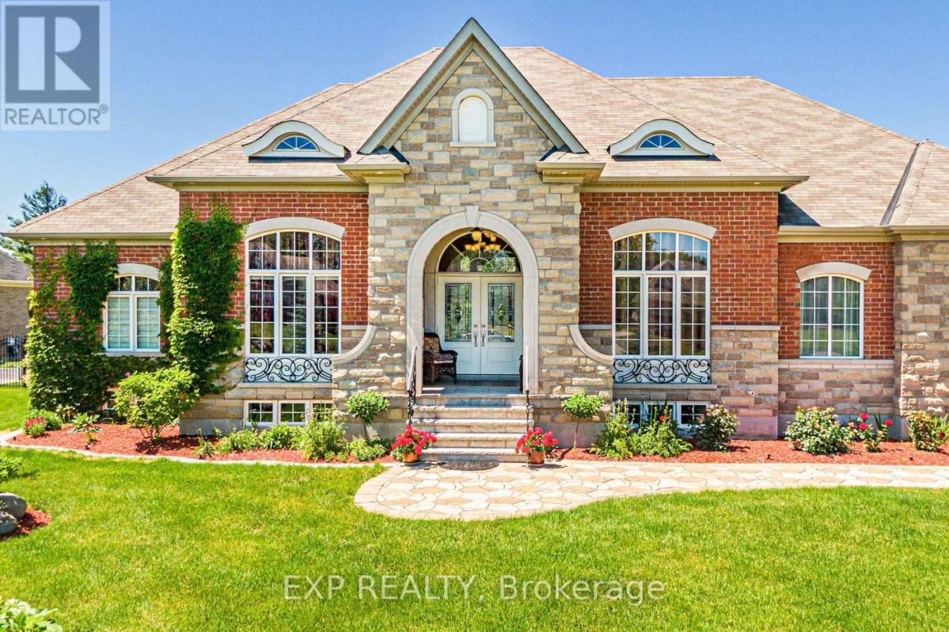 Georgina, ON, L4P0B1, Canada, 5 Bedrooms Bedrooms, ,Residential,For Sale,1893076