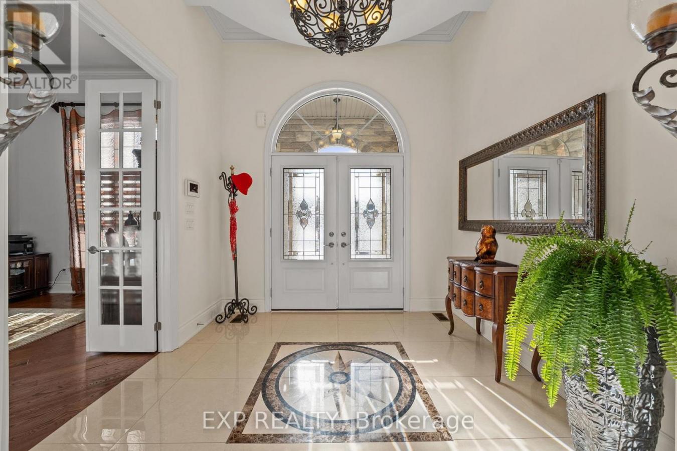 Georgina, ON, L4P0B1, Canada, 5 Bedrooms Bedrooms, ,Residential,For Sale,1893076