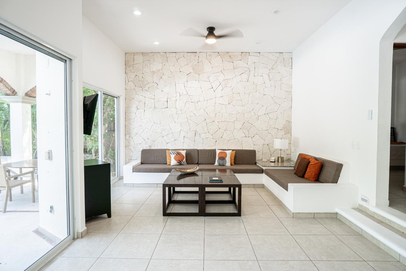 Akumal, Mexico, 77780, Mexico, 6 Bedrooms Bedrooms, ,5 BathroomsBathrooms,Residential,For Sale,1893075