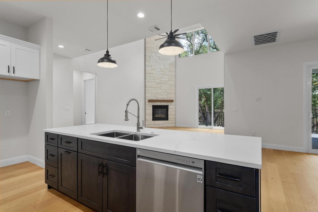 Jonestown, Texas, 78645, United States, 4 Bedrooms Bedrooms, ,3 BathroomsBathrooms,Residential,For Sale,1893068