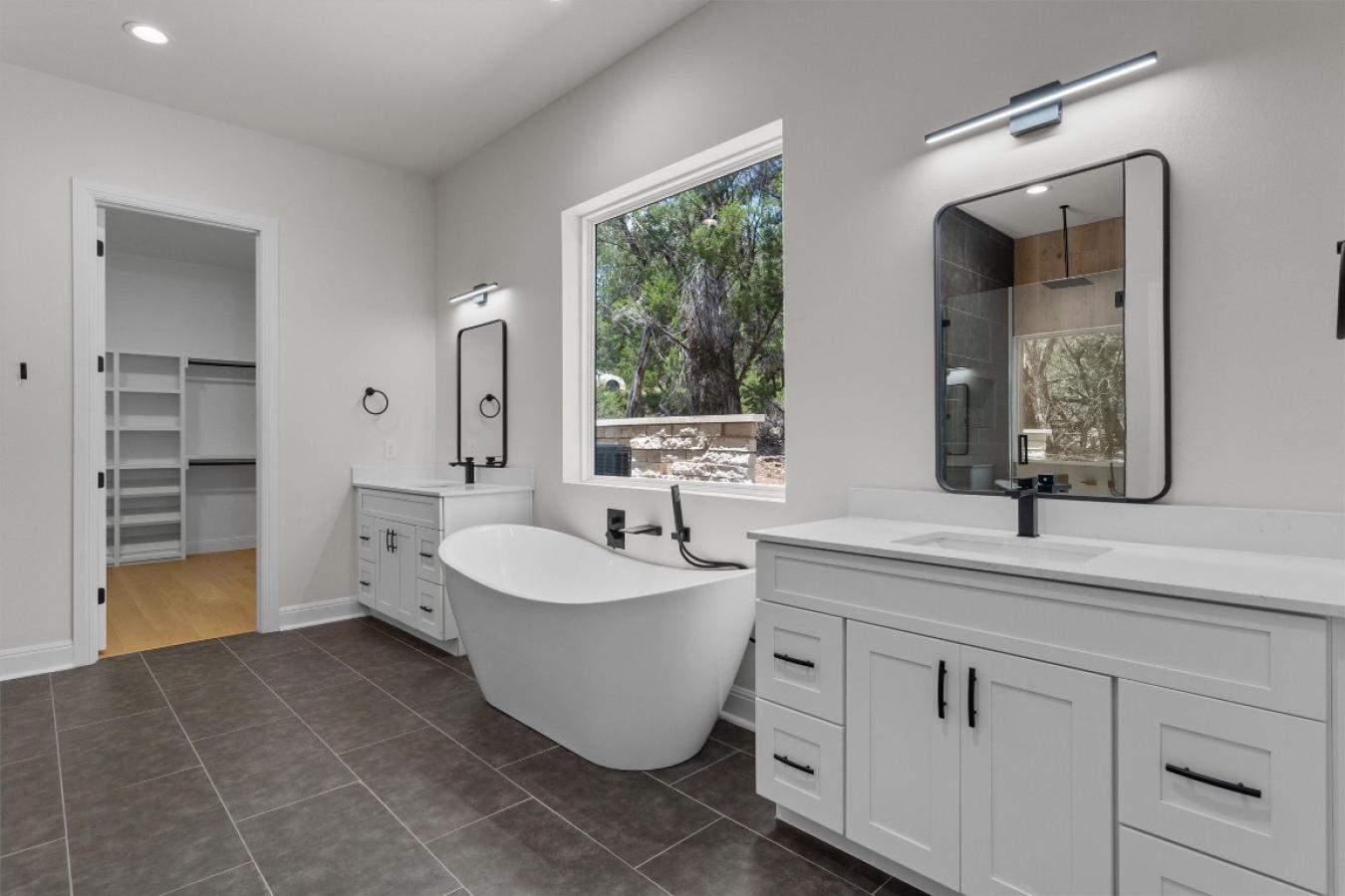 Jonestown, Texas, 78645, United States, 4 Bedrooms Bedrooms, ,3 BathroomsBathrooms,Residential,For Sale,1893068