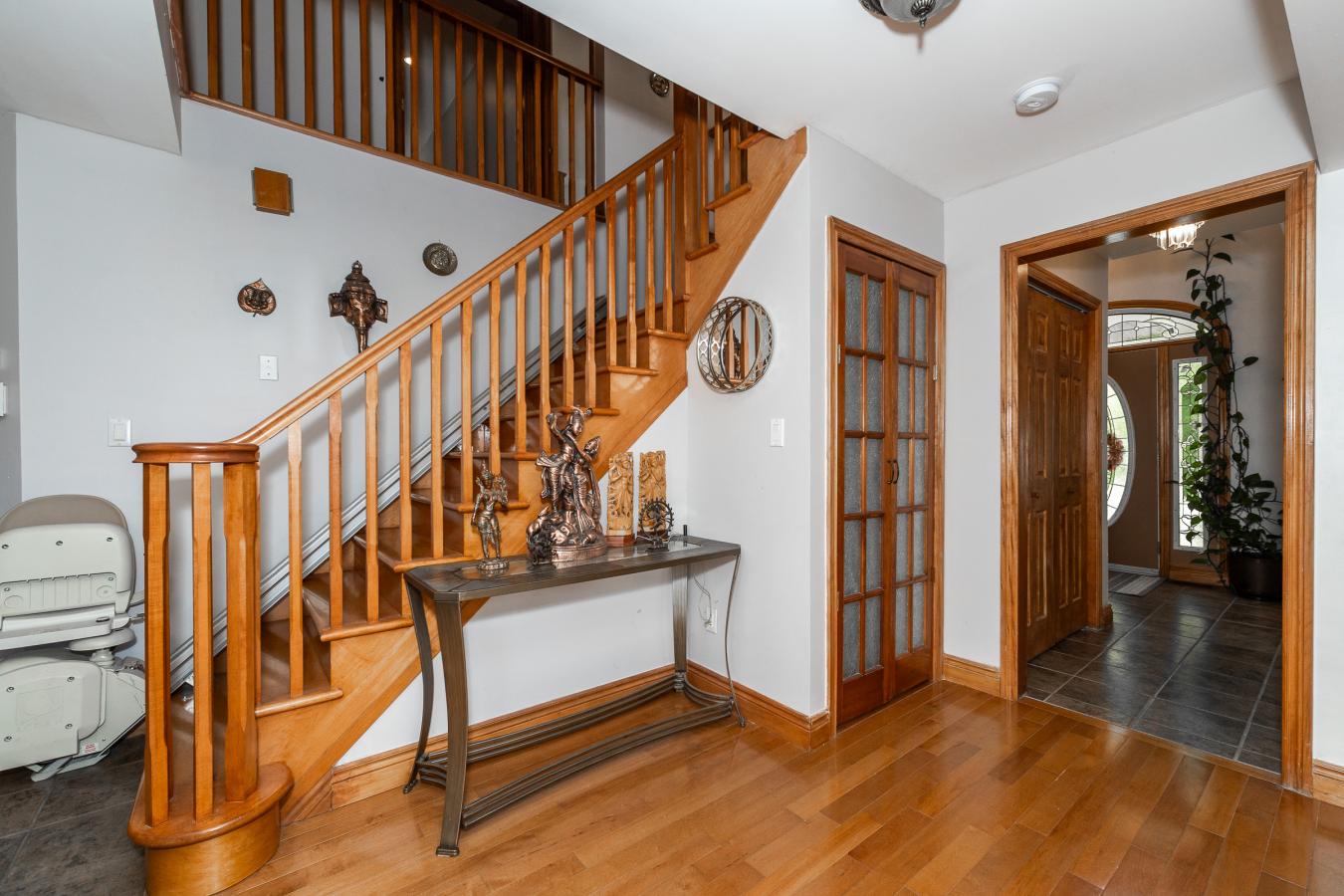 Owen Sound, Grey, N4K 5N3, Canada, 6 Bedrooms Bedrooms, ,5 BathroomsBathrooms,Residential,For Sale,1893065