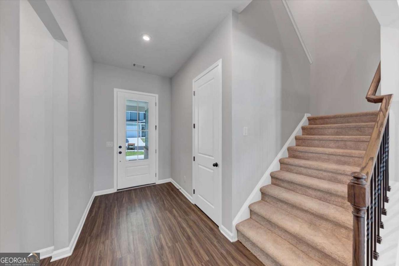 Canton, Georgia, 30115, United States, 4 Bedrooms Bedrooms, ,3 BathroomsBathrooms,Residential,For Sale,1893056