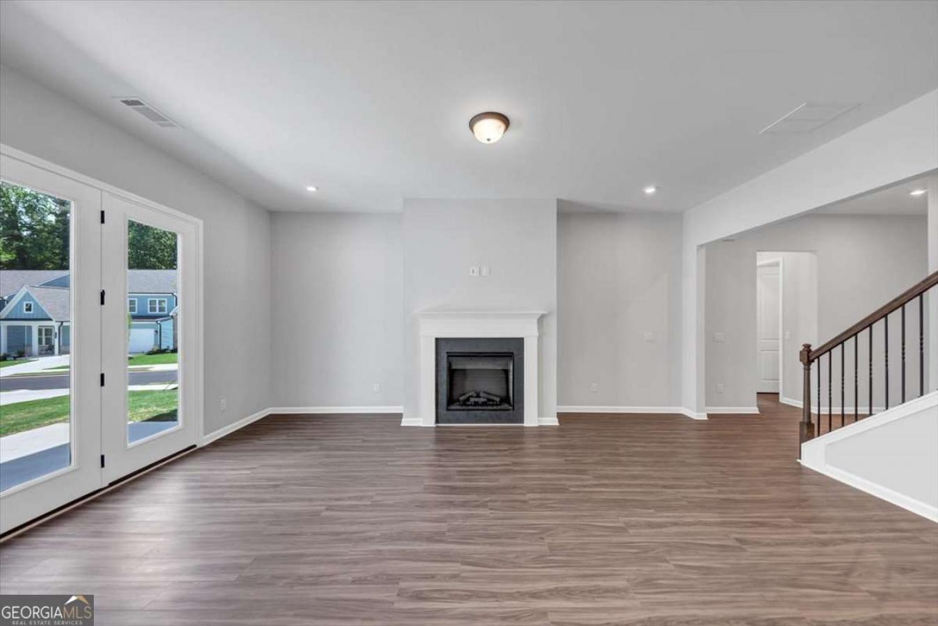 Canton, Georgia, 30115, United States, 4 Bedrooms Bedrooms, ,3 BathroomsBathrooms,Residential,For Sale,1893056