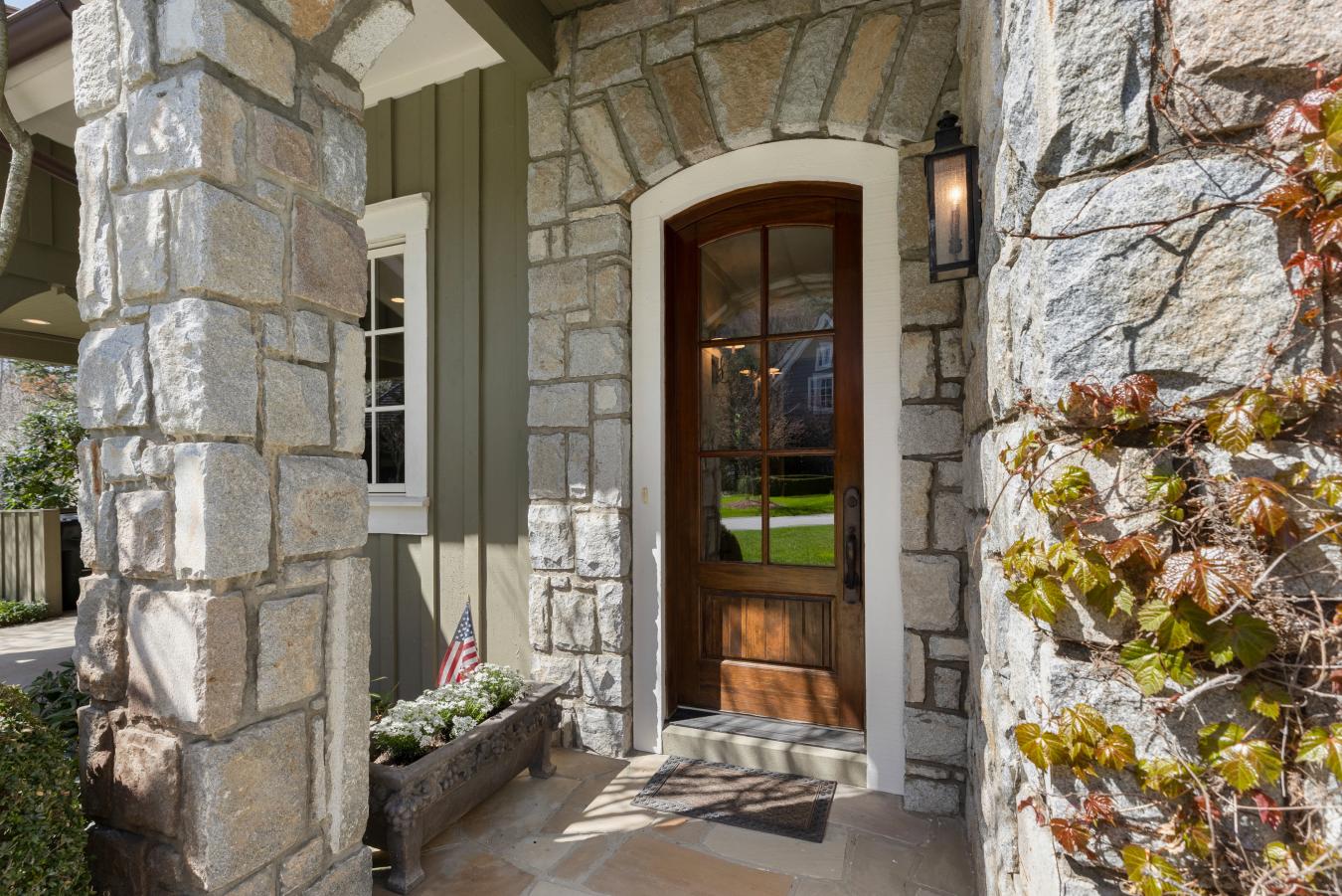 Highlands, Macon, 28741, United States, 4 Bedrooms Bedrooms, ,4 BathroomsBathrooms,Residential,For Sale,1894093