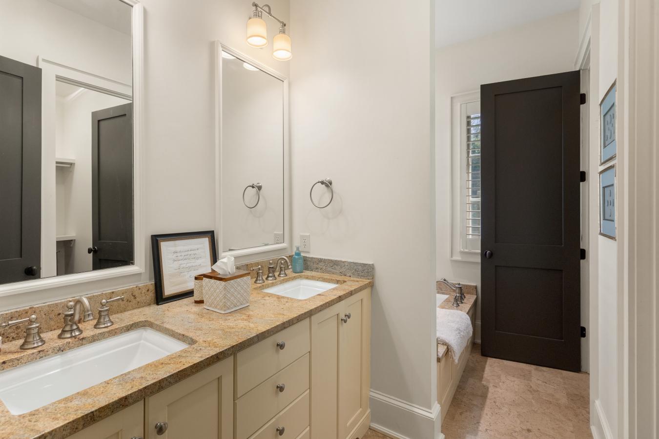 Highlands, Macon, 28741, United States, 4 Bedrooms Bedrooms, ,4 BathroomsBathrooms,Residential,For Sale,1894093