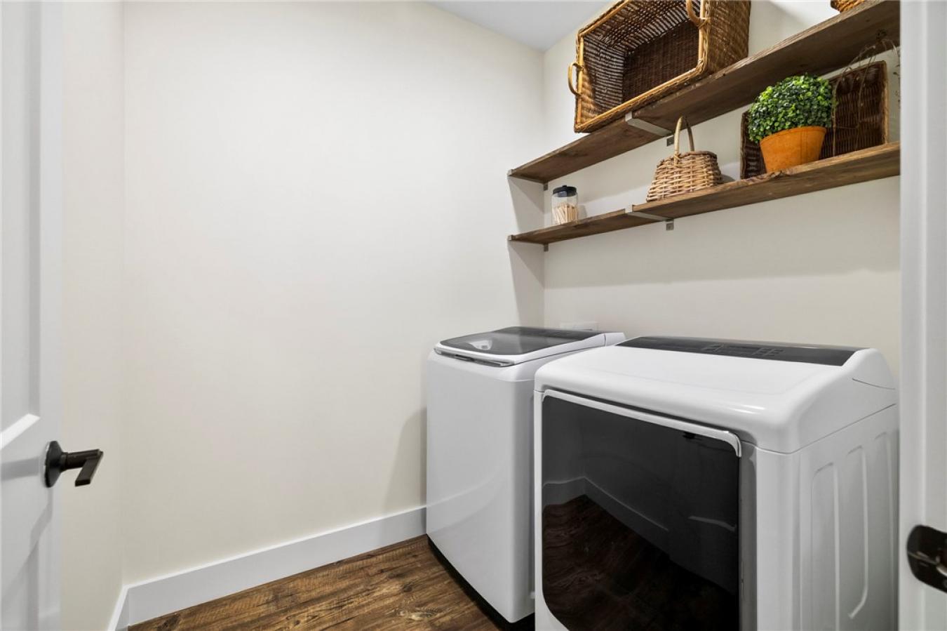 Greer, South Carolina, 29651, United States, 4 Bedrooms Bedrooms, ,2 BathroomsBathrooms,Residential,For Sale,1894092