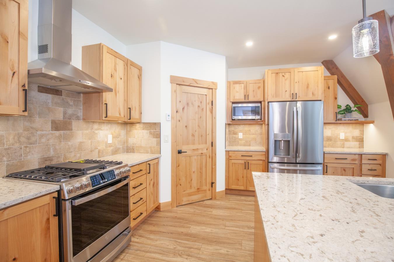 Breckenridge, Summit, 80424, United States, 3 Bedrooms Bedrooms, ,2 BathroomsBathrooms,Residential,For Sale,1893054