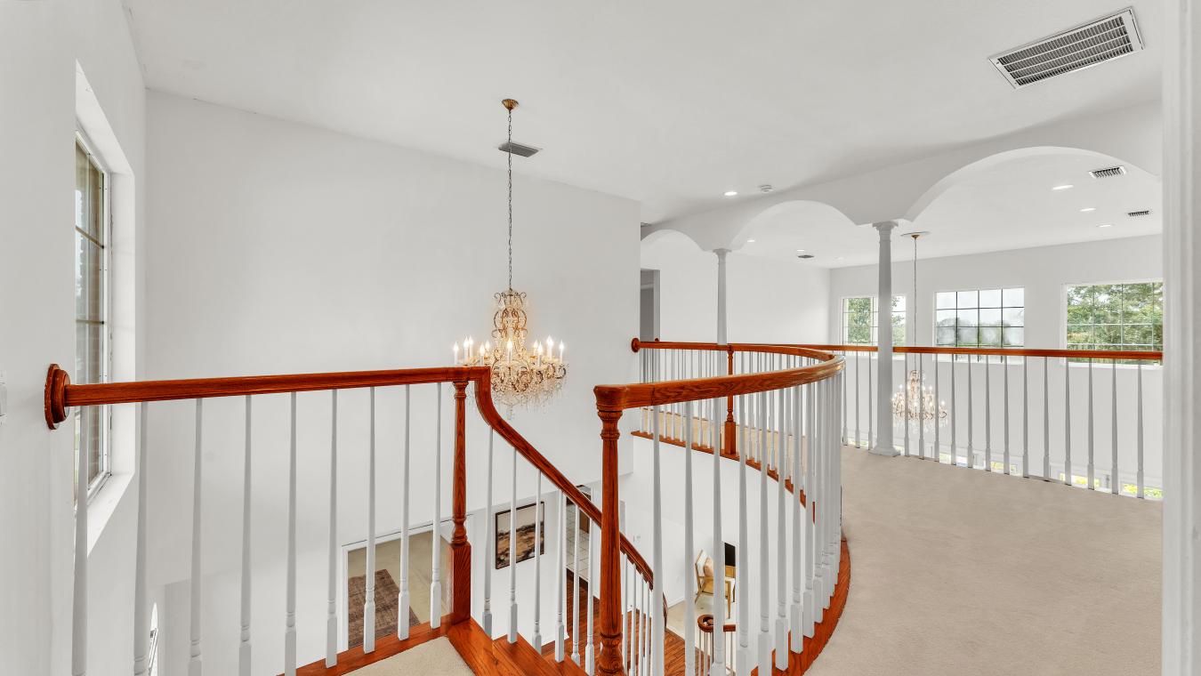 Lakeland, United States, 33813, United States, 1 Bedroom Bedrooms, ,5 BathroomsBathrooms,Residential,For Sale,1894089