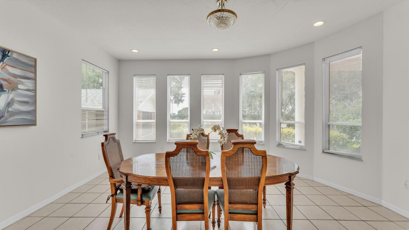 Lakeland, United States, 33813, United States, 1 Bedroom Bedrooms, ,5 BathroomsBathrooms,Residential,For Sale,1894089