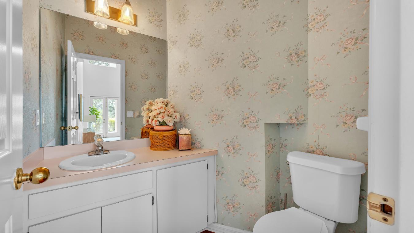 Lakeland, United States, 33813, United States, 1 Bedroom Bedrooms, ,5 BathroomsBathrooms,Residential,For Sale,1894089