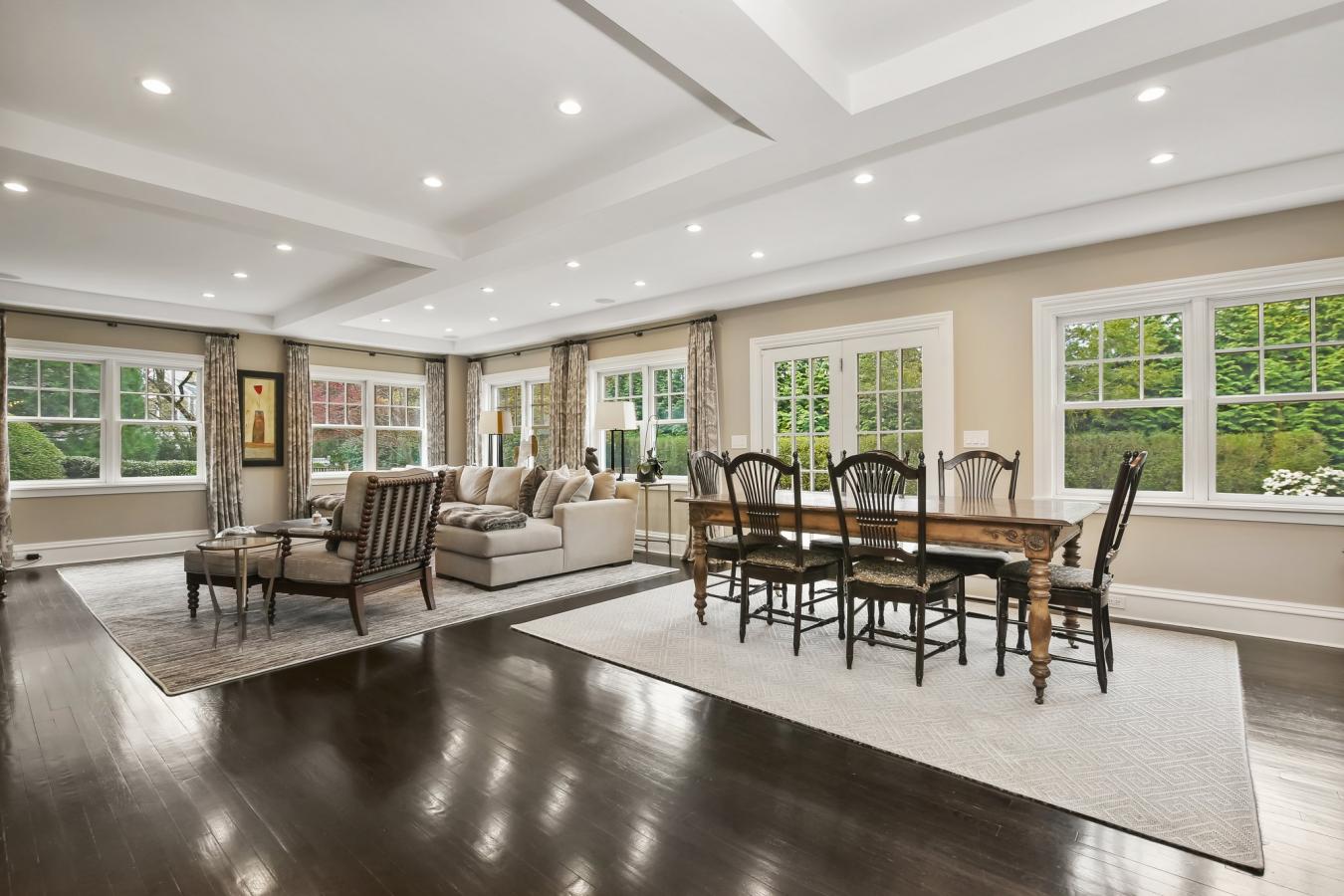 Westport, Connecticut, 06880, United States, 4 Bedrooms Bedrooms, ,4 BathroomsBathrooms,Residential,For Sale,1893052