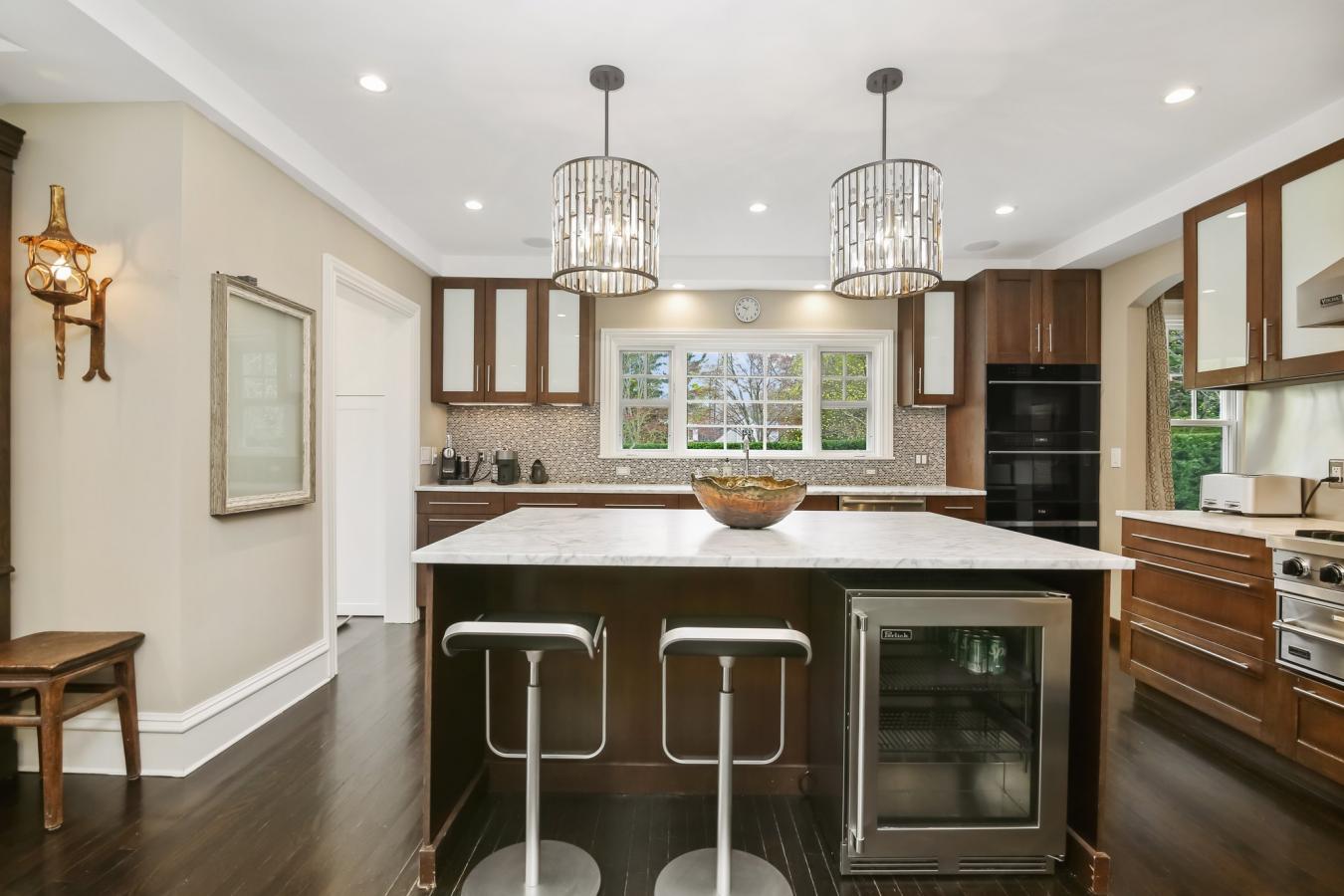 Westport, Connecticut, 06880, United States, 4 Bedrooms Bedrooms, ,4 BathroomsBathrooms,Residential,For Sale,1893052