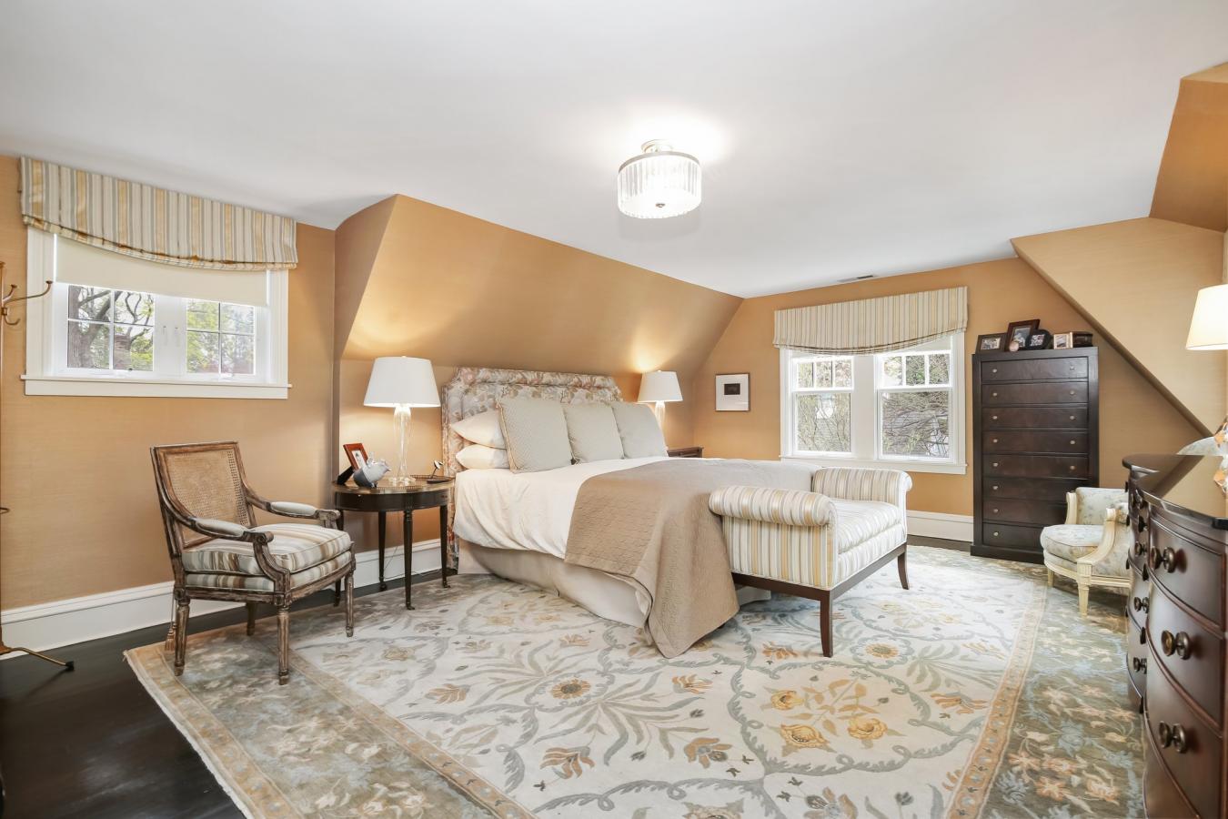 Westport, Connecticut, 06880, United States, 4 Bedrooms Bedrooms, ,4 BathroomsBathrooms,Residential,For Sale,1893052