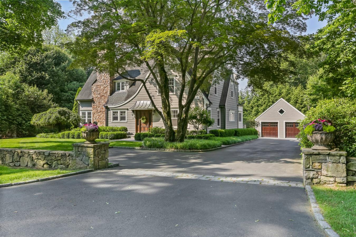 Westport, Connecticut, 06880, United States, 4 Bedrooms Bedrooms, ,4 BathroomsBathrooms,Residential,For Sale,1893052