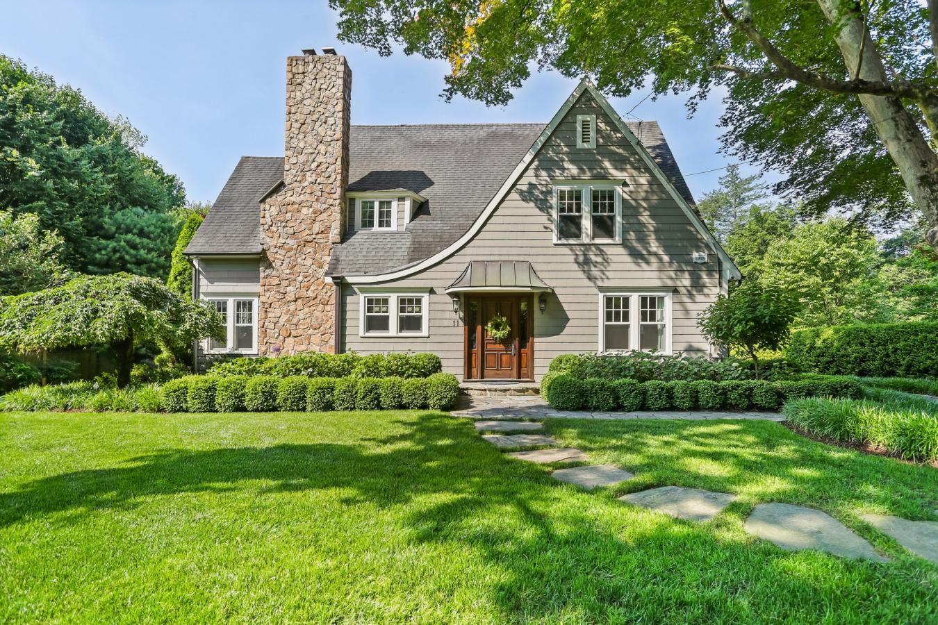 Westport, Connecticut, 06880, United States, 4 Bedrooms Bedrooms, ,4 BathroomsBathrooms,Residential,For Sale,1893052