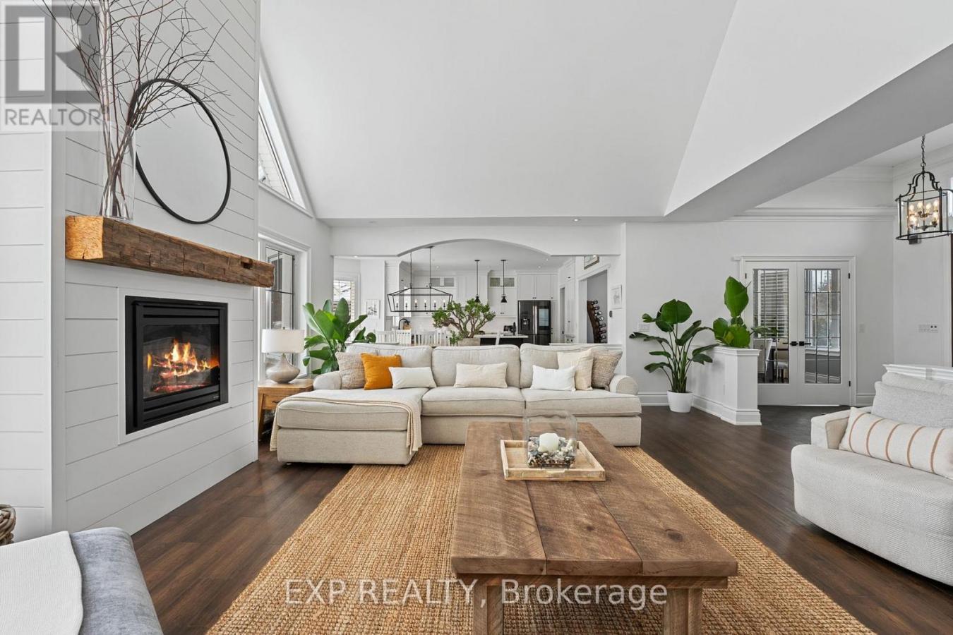 Georgina, ON, L4P0B1, Canada, ,4 BathroomsBathrooms,Residential,For Sale,1894085