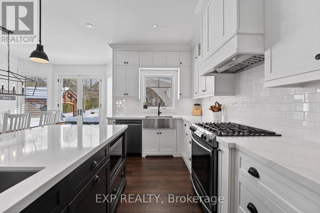 Georgina, ON, L4P0B1, Canada, ,4 BathroomsBathrooms,Residential,For Sale,1894085