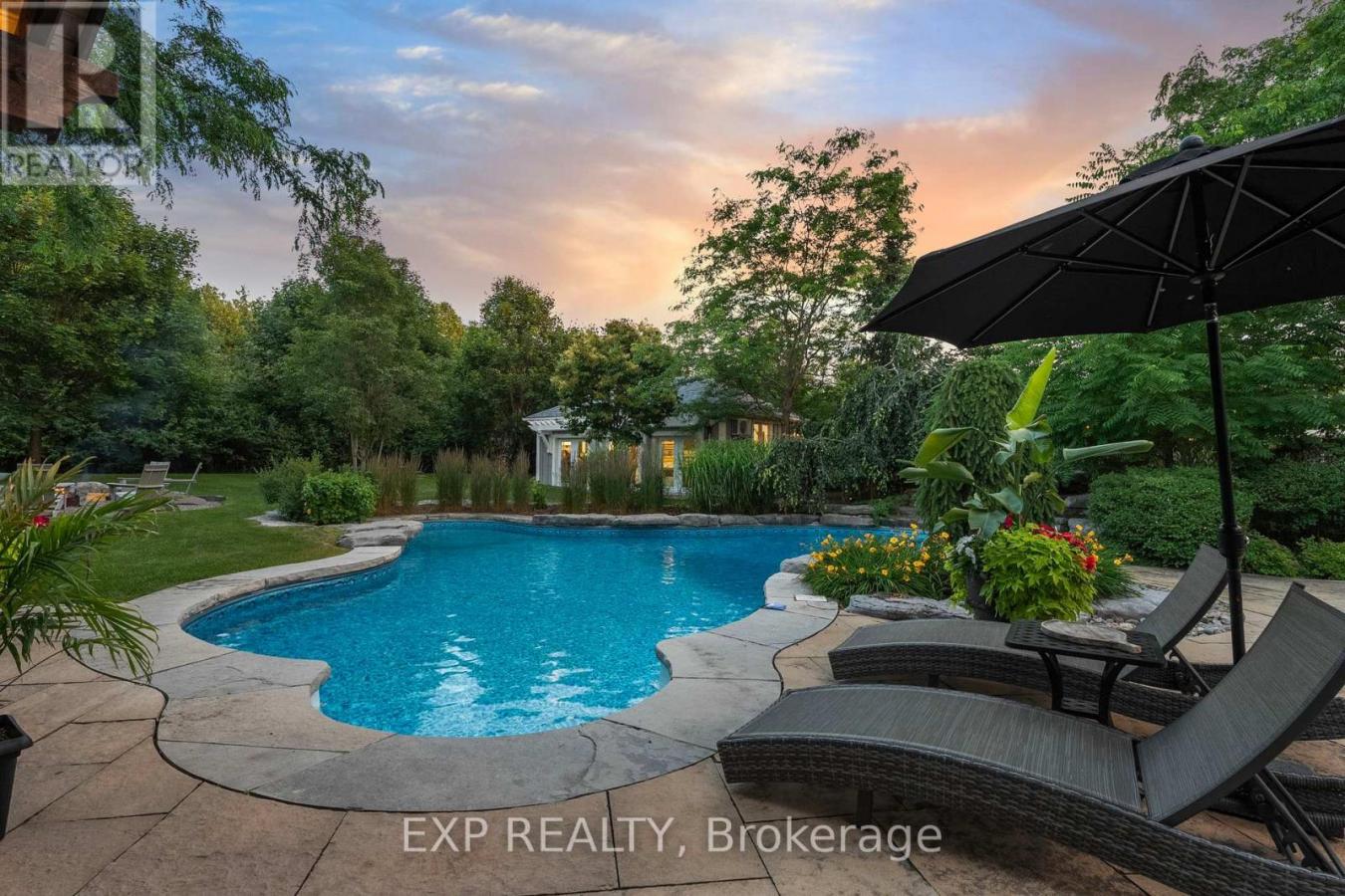 Georgina, ON, L4P0B1, Canada, ,4 BathroomsBathrooms,Residential,For Sale,1894085