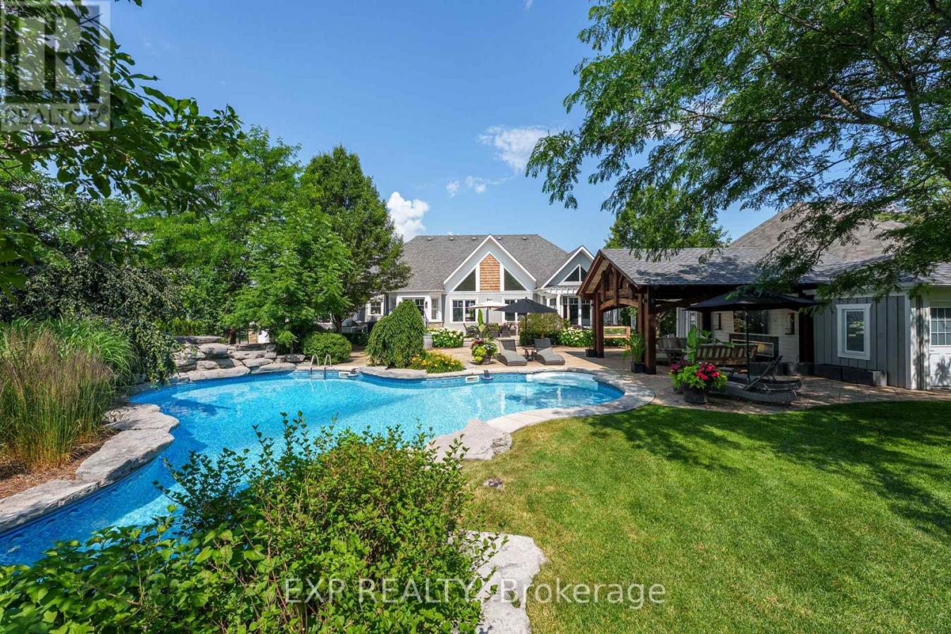 Georgina, ON, L4P0B1, Canada, ,4 BathroomsBathrooms,Residential,For Sale,1894085