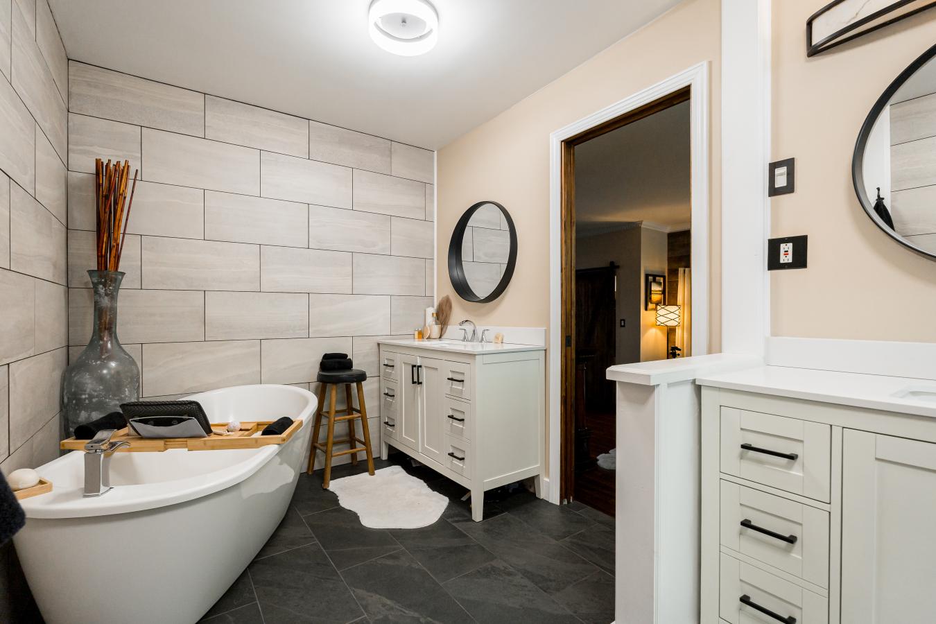 Saint-Lazare, QC, J7T 2C1, Canada, 3 Bedrooms Bedrooms, ,2 BathroomsBathrooms,Residential,For Sale,1894084