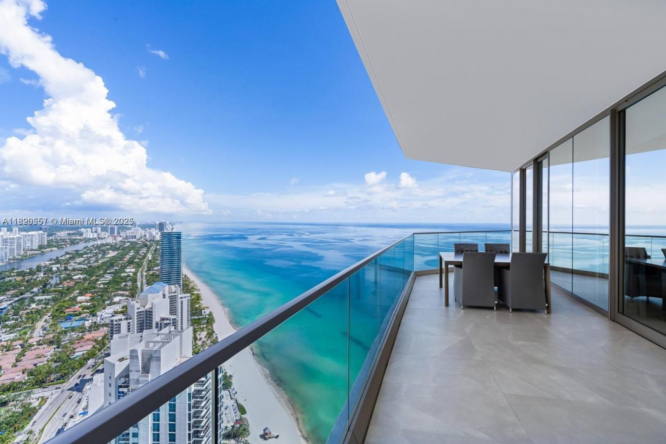 SUNNY ISLES BEACH, Miami-Dade County, Florida, 33160, United States, 4 Bedrooms Bedrooms, ,5 BathroomsBathrooms,Residential,For Sale,1894081