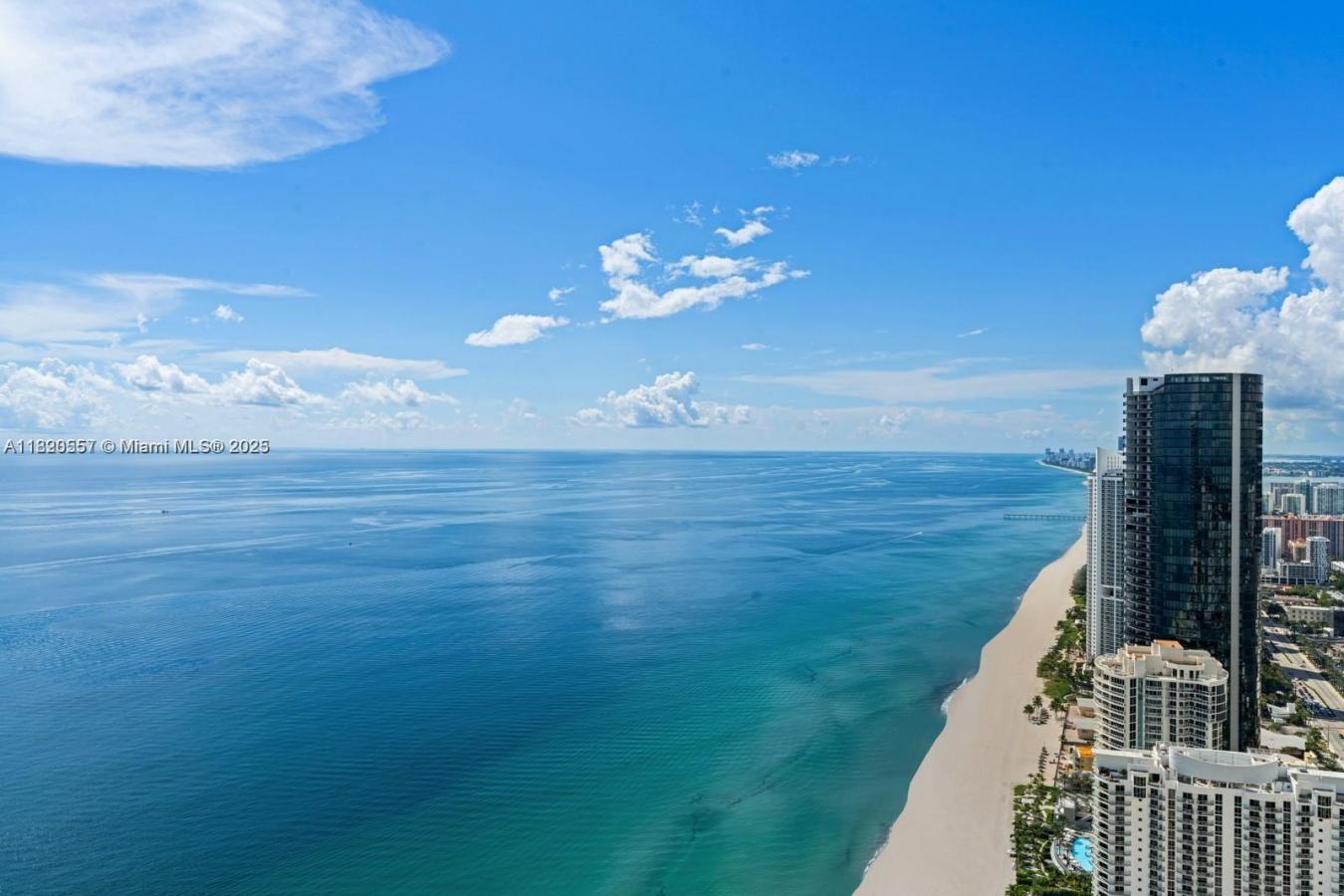 SUNNY ISLES BEACH, Miami-Dade County, Florida, 33160, United States, 4 Bedrooms Bedrooms, ,5 BathroomsBathrooms,Residential,For Sale,1894081