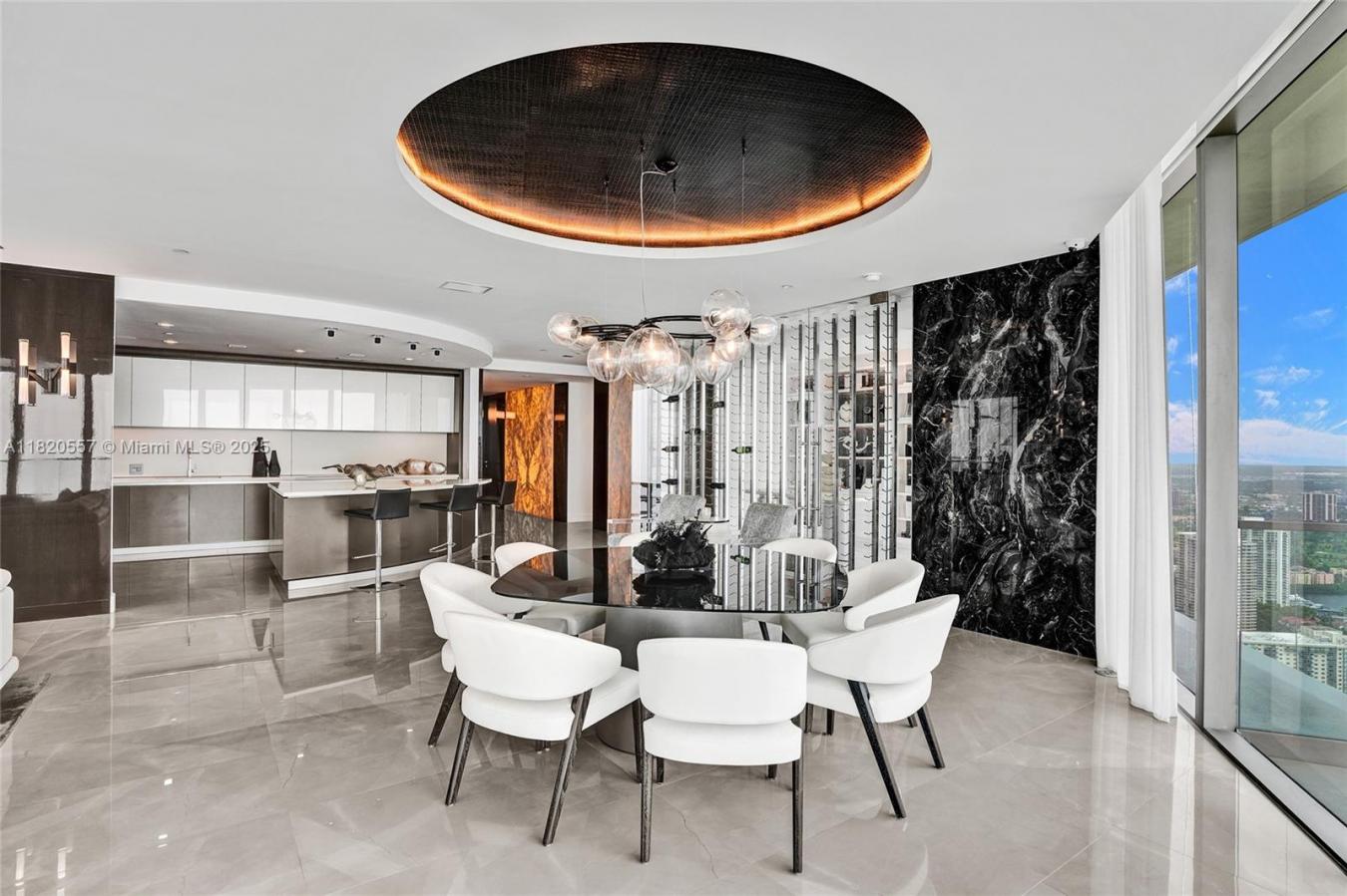 SUNNY ISLES BEACH, Miami-Dade County, Florida, 33160, United States, 4 Bedrooms Bedrooms, ,5 BathroomsBathrooms,Residential,For Sale,1894081