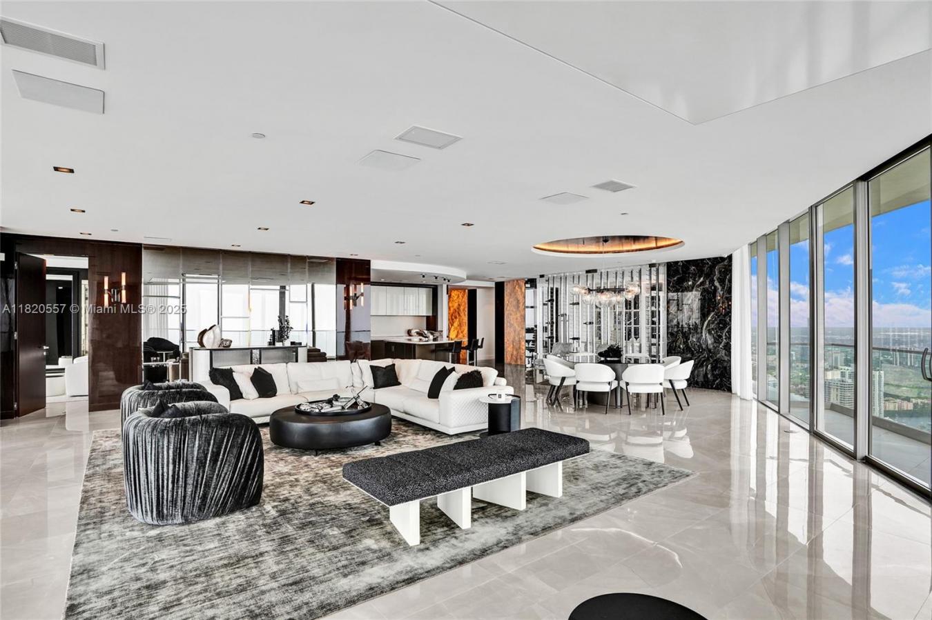 SUNNY ISLES BEACH, Miami-Dade County, Florida, 33160, United States, 4 Bedrooms Bedrooms, ,5 BathroomsBathrooms,Residential,For Sale,1894081