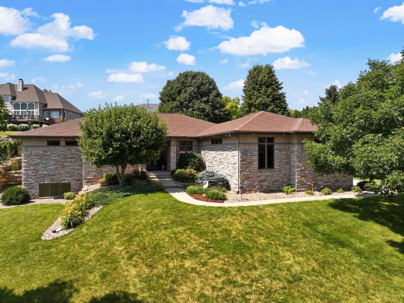 Waunakee, Dane, 53597, United States, 4 Bedrooms Bedrooms, ,3 BathroomsBathrooms,Residential,For Sale,1894079