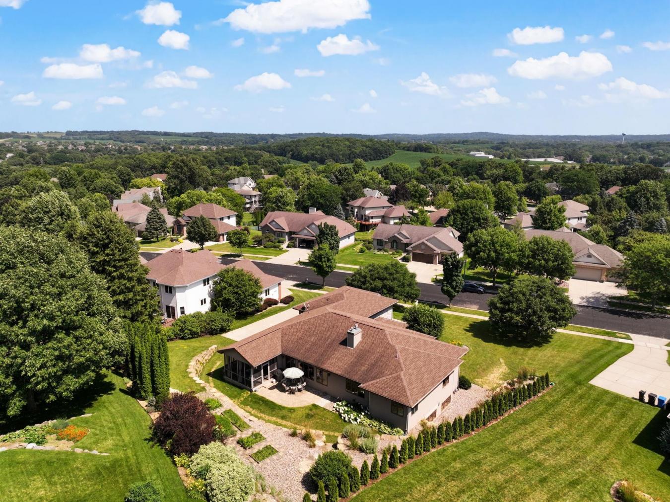 Waunakee, Dane, 53597, United States, 4 Bedrooms Bedrooms, ,3 BathroomsBathrooms,Residential,For Sale,1894079