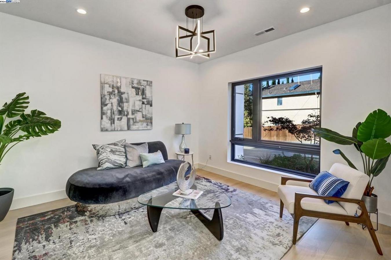 Castro Valley, Alameda, 94552, United States, 4 Bedrooms Bedrooms, ,4 BathroomsBathrooms,Residential,For Sale,1904099