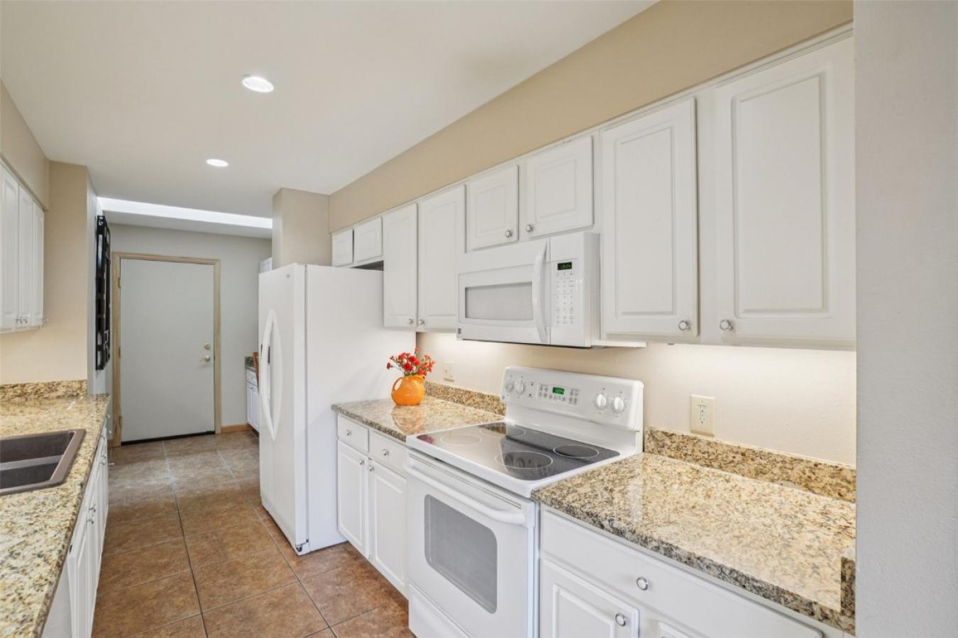 Frisco, Summit, 80443, United States, 4 Bedrooms Bedrooms, ,3 BathroomsBathrooms,Residential,For Sale,1900111