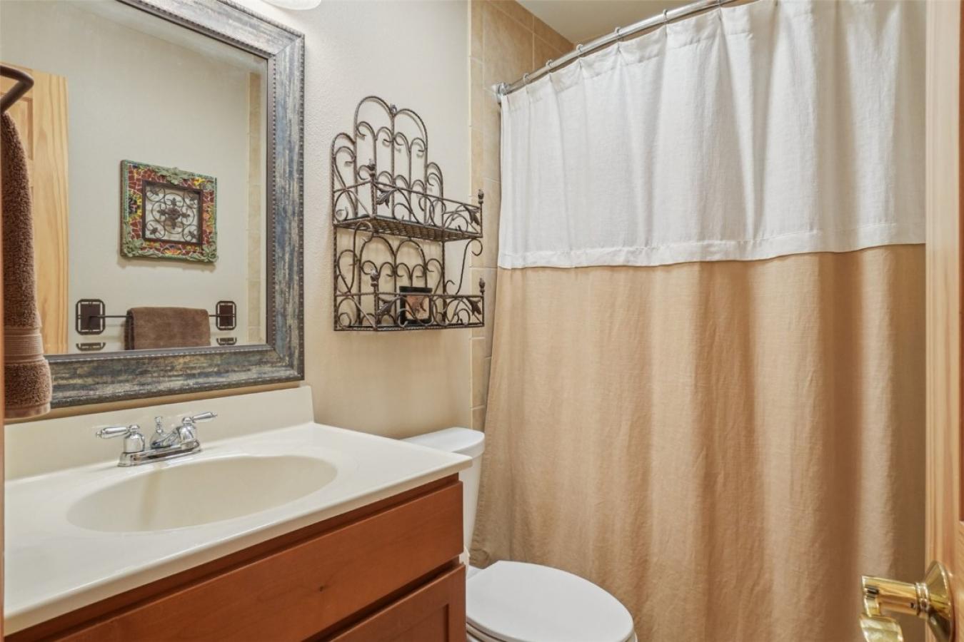 Frisco, Summit, 80443, United States, 4 Bedrooms Bedrooms, ,3 BathroomsBathrooms,Residential,For Sale,1900111