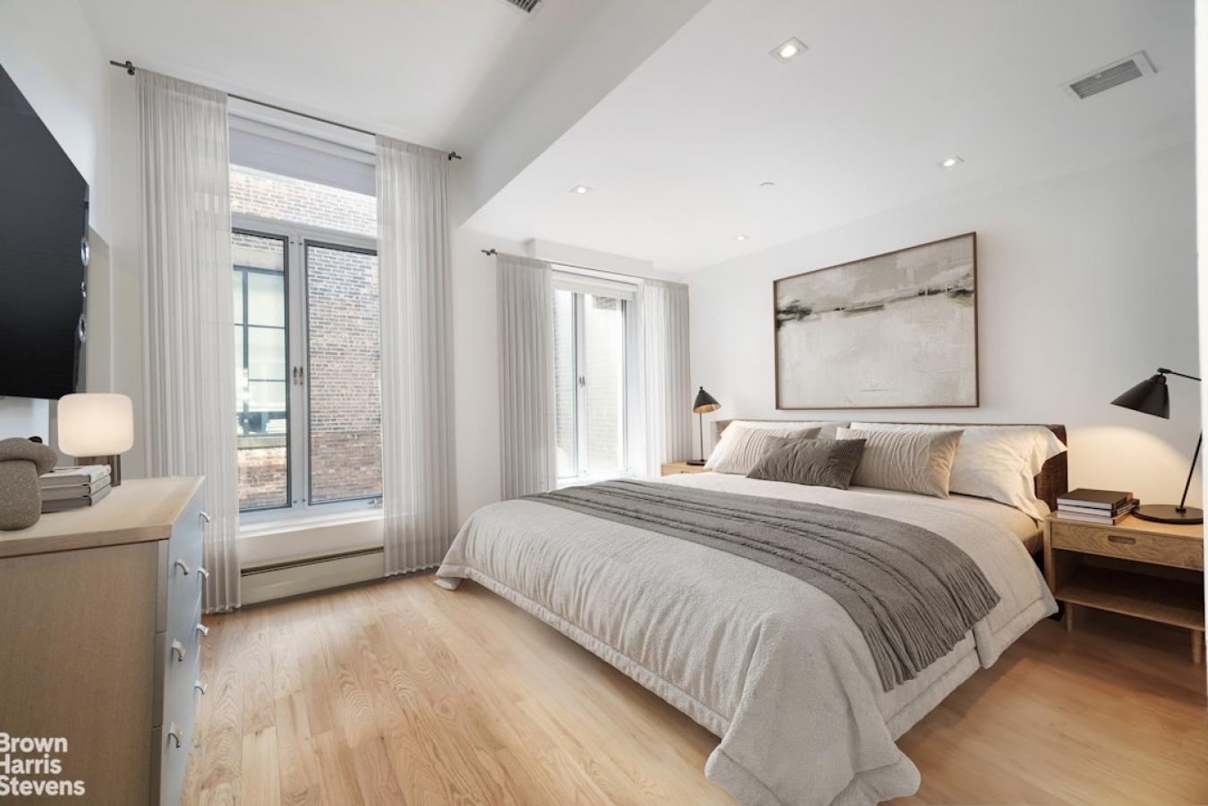 Soho, New York, 10013, United States, 2 Bedrooms Bedrooms, ,2 BathroomsBathrooms,Residential,For Sale,1893045