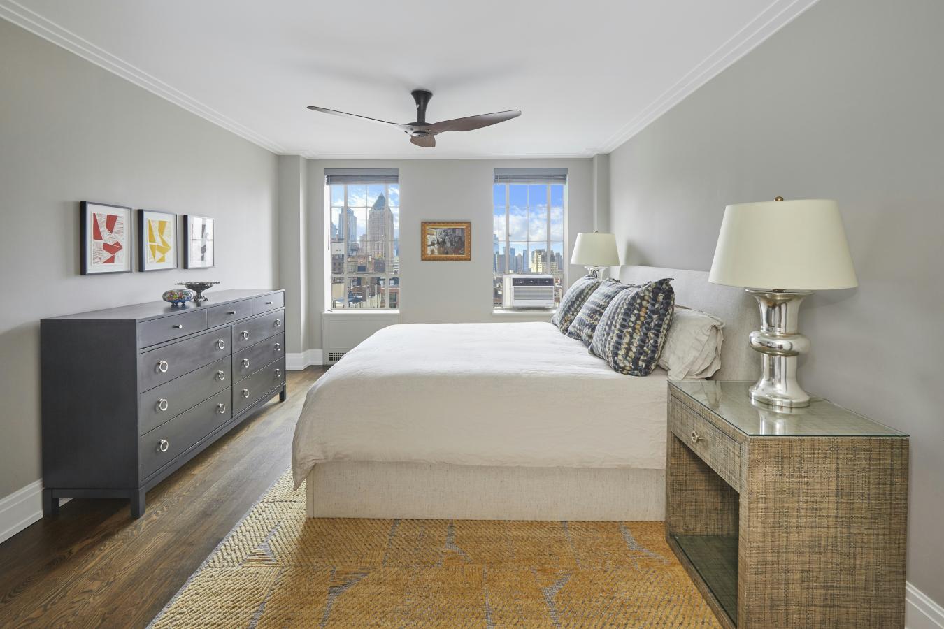 New York, New York, 10019, United States, 2 Bedrooms Bedrooms, ,2 BathroomsBathrooms,Residential,For Sale,1893042