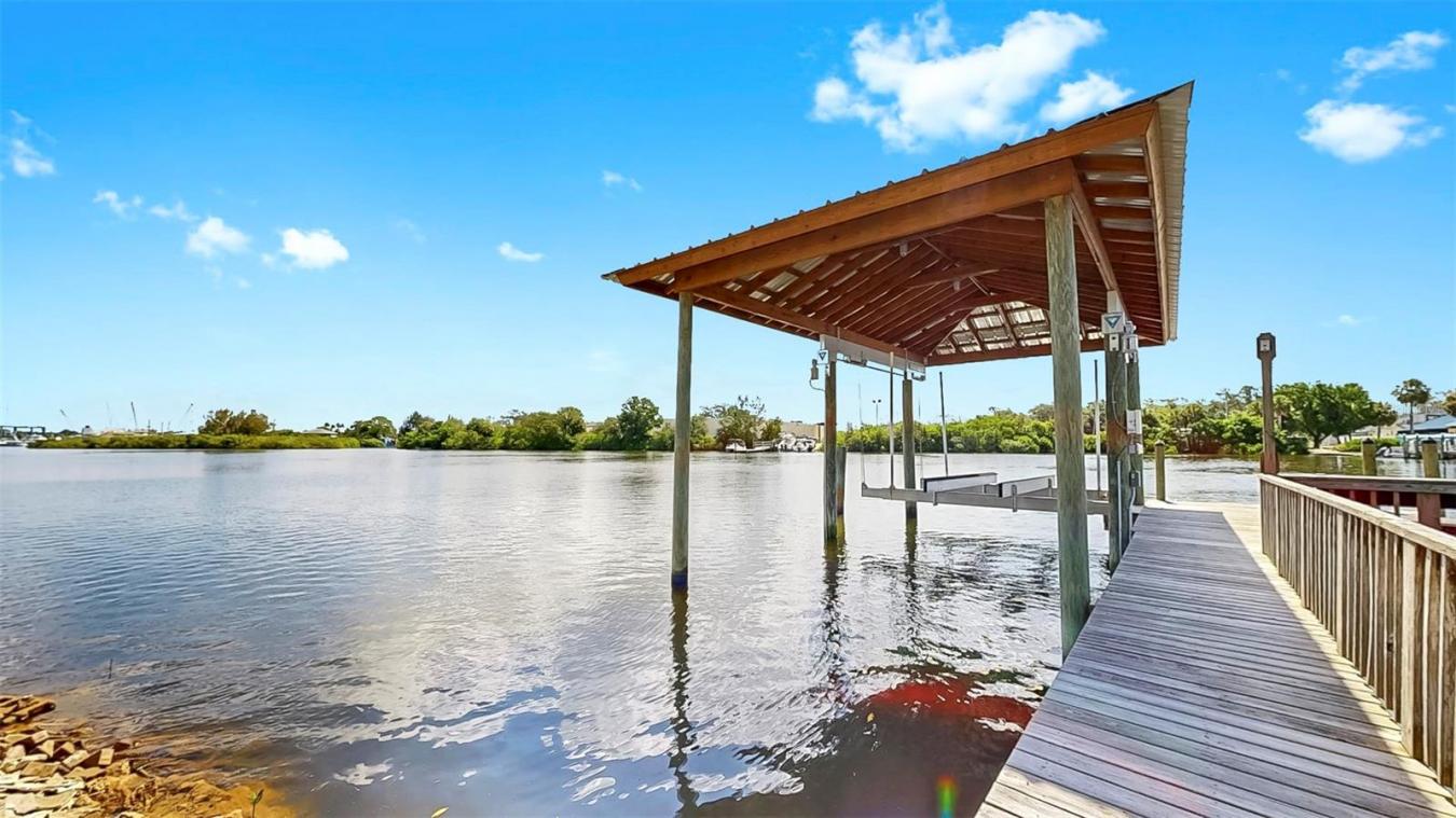 TARPON SPRINGS, Pinellas, 34689, United States, 3 Bedrooms Bedrooms, ,3 BathroomsBathrooms,Residential,For Sale,1894068