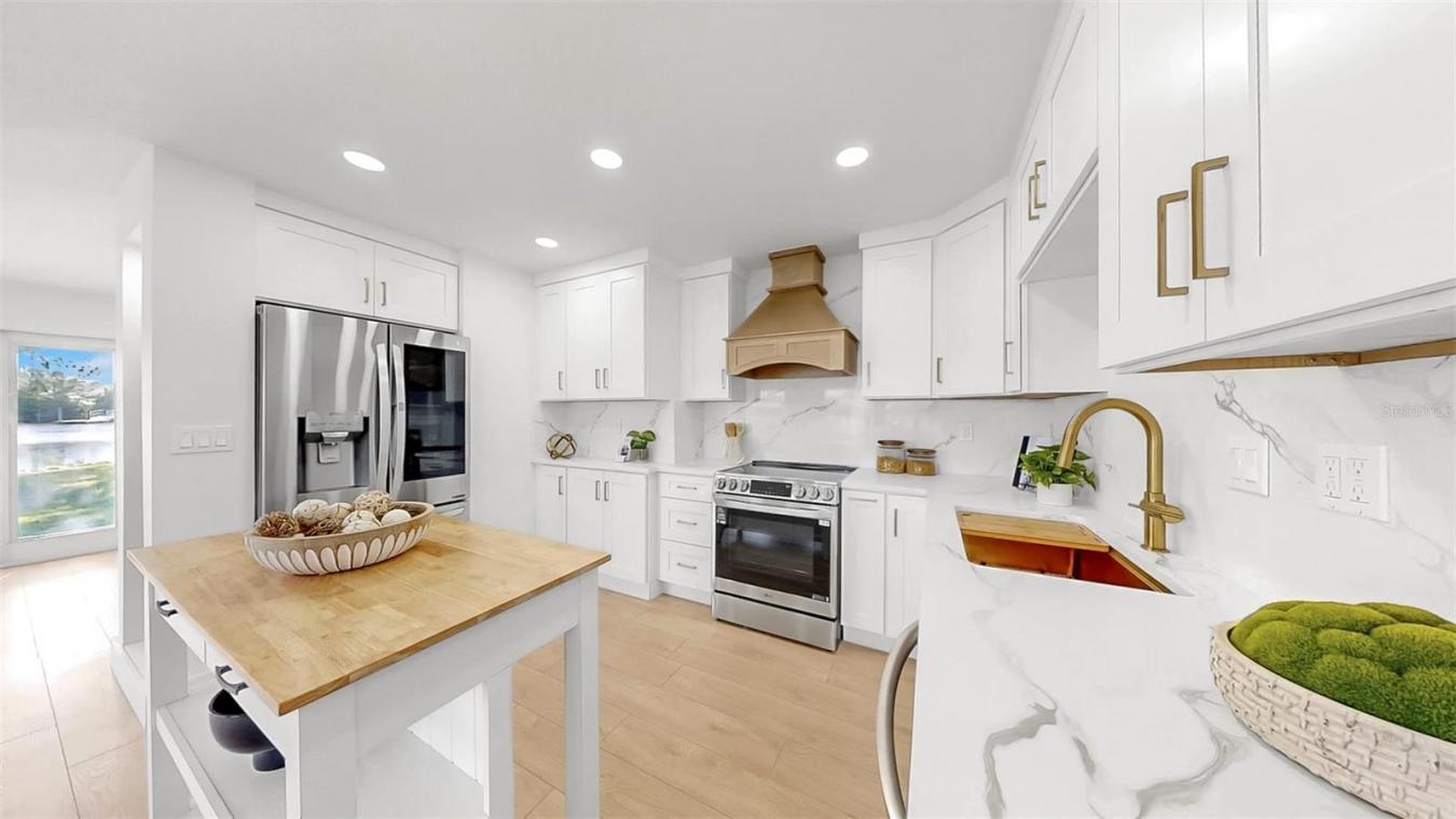 TARPON SPRINGS, Pinellas, 34689, United States, 3 Bedrooms Bedrooms, ,3 BathroomsBathrooms,Residential,For Sale,1894068