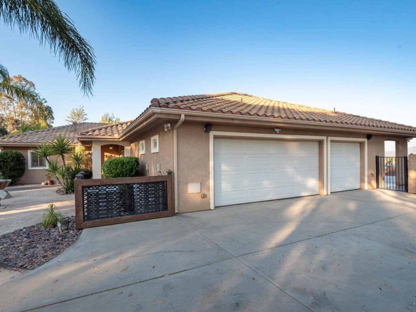 Temecula, Riverside, 92592, United States, 4 Bedrooms Bedrooms, ,5 BathroomsBathrooms,Residential,For Sale,1894064