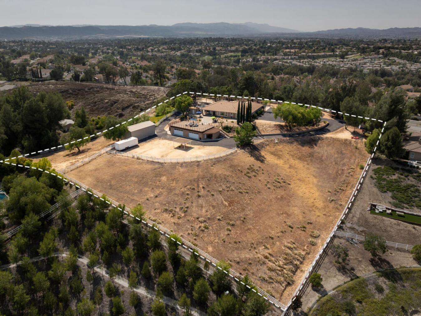 Temecula, Riverside, 92592, United States, 4 Bedrooms Bedrooms, ,5 BathroomsBathrooms,Residential,For Sale,1894064