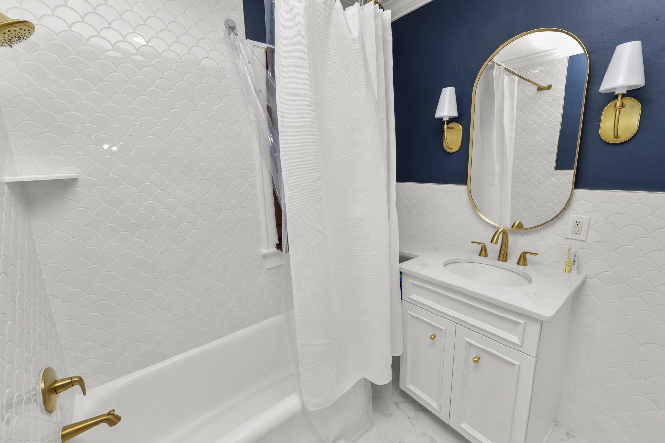 Lakeland, United States, 33803, United States, 4 Bedrooms Bedrooms, ,2 BathroomsBathrooms,Residential,For Sale,1894063