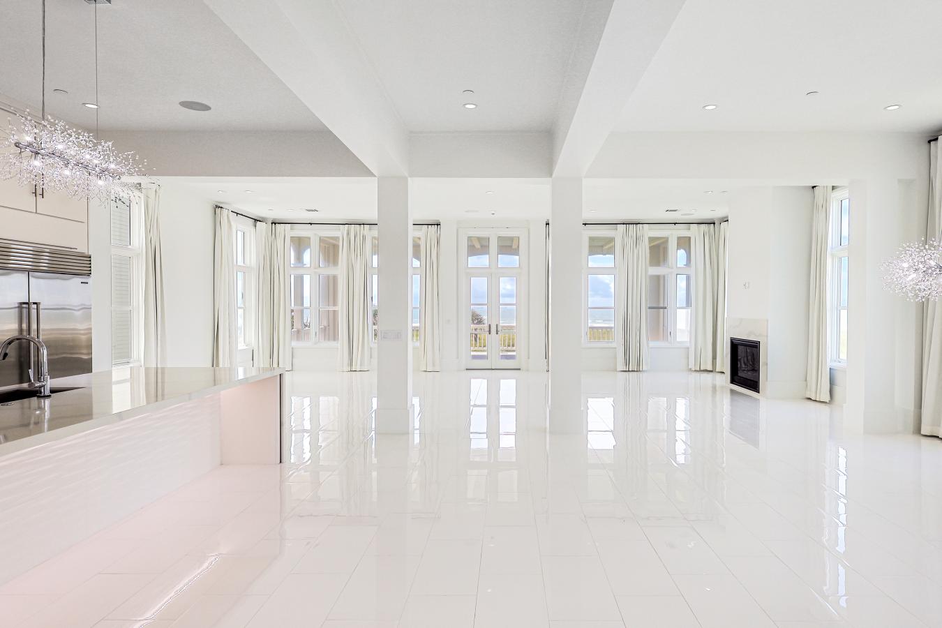 Galveston, Galveston, 77550, United States, 5 Bedrooms Bedrooms, ,4 BathroomsBathrooms,Residential,For Sale,1894062