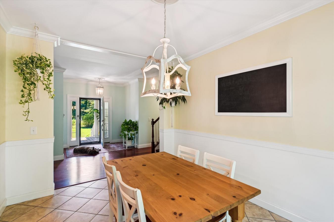 Johns Island, Charleston, 29455, United States, 5 Bedrooms Bedrooms, ,3 BathroomsBathrooms,Residential,For Sale,1894059