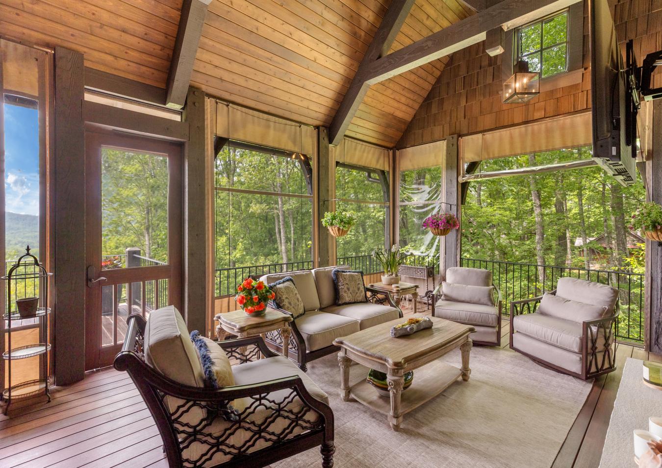 Glenville, Jackson, 1001185, United States, 5 Bedrooms Bedrooms, ,5 BathroomsBathrooms,Residential,For Sale,1894055